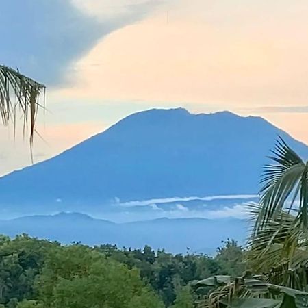 Villa Ume Tenang Nusa Penida Luaran gambar